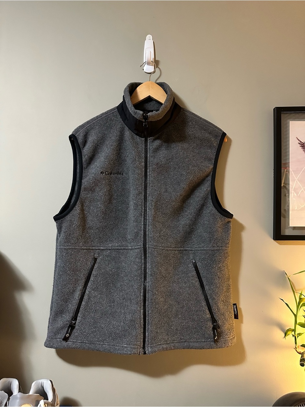 Vintage Columbia Polartec Men's Gray Fleece Vest - Full Zip Layering Vest